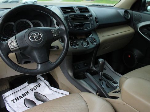 Used 2011 Toyota RAV4 Limited w/ Limited Extra Value Pkg AWD/4WD image 23