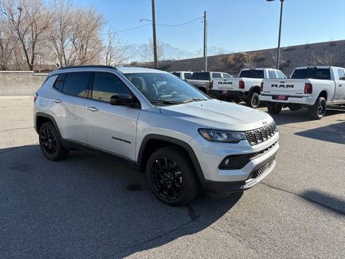 New 2026 Jeep Compass Latitude image 7