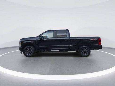 Used 2024 Ford F250 XL w/ STX Appearance Package AWD/4WD image 5