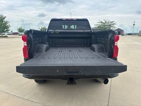 Used 2022 Chevrolet Silverado 3500 High Country w/ Z71 Off-Road Package AWD/4WD image 35