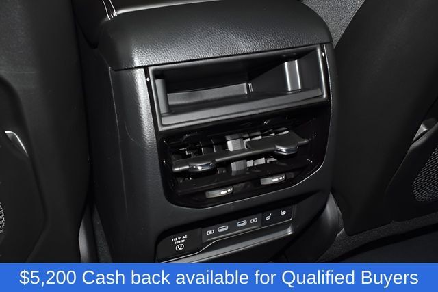 New 2026 Jeep Grand Cherokee Limited w/ Limited Altitude Package AWD/4WD image 34