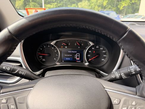 Used 2019 Chevrolet Equinox LT FWD image 21