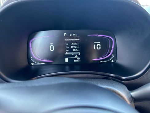 Used 2025 Kia Soul LX w/ LX Technology Package FWD image 38