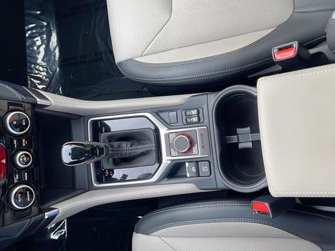 Used 2023 Subaru Forester Limited w/ Popular Package #2 image 19