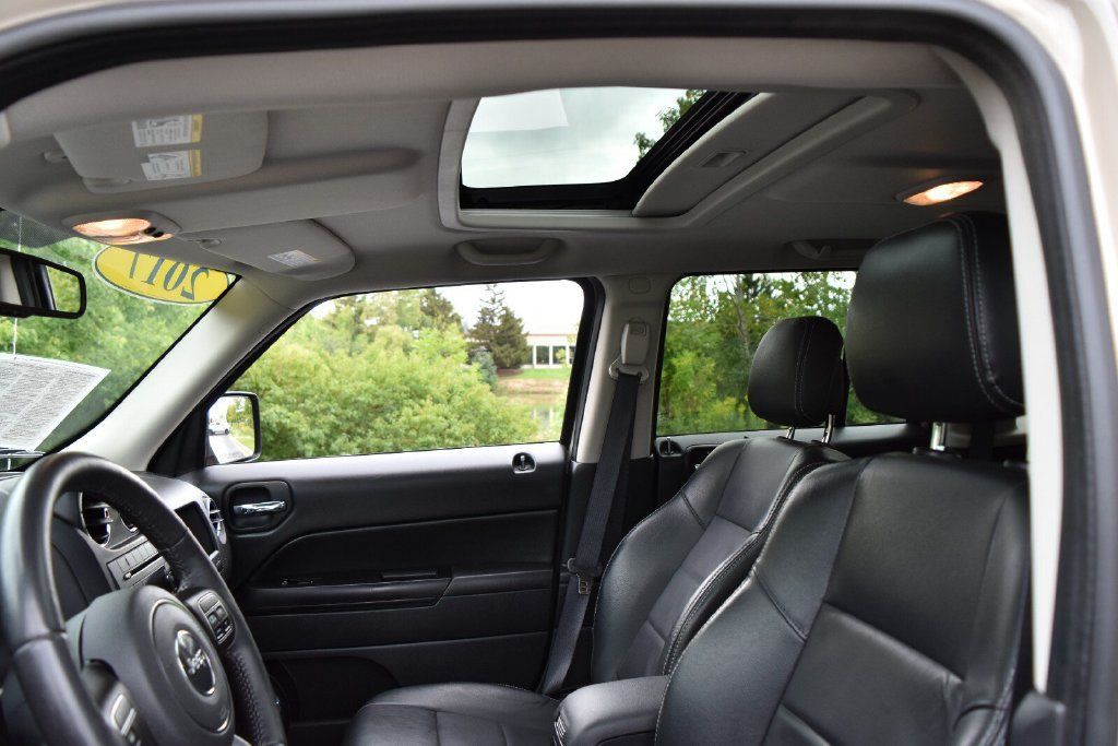 Used 2017 Jeep Patriot High Altitude FWD image 13