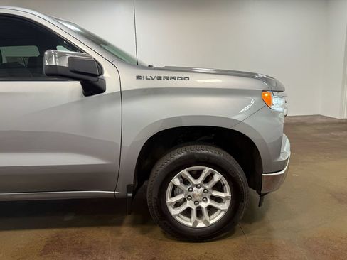 Used 2024 Chevrolet Silverado 1500 LT AWD/4WD image 32