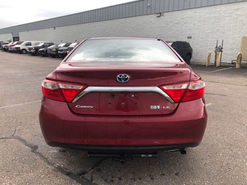 Used 2015 Toyota Camry LE FWD image 4