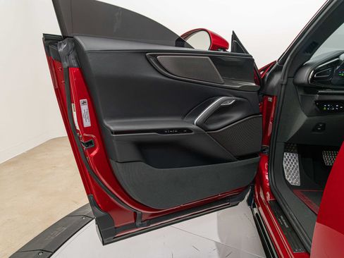 Certified 2026 Ferrari Purosangue AWD/4WD image 19