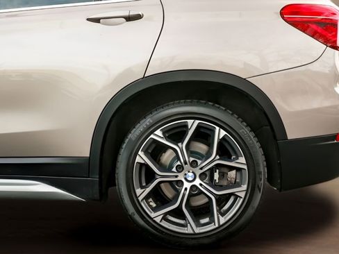 Used 2021 BMW X1 xDrive28i w/ Convenience Package AWD/4WD image 6