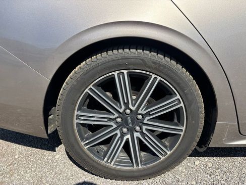 Used 2018 Lincoln Continental Reserve w/ Technology Package AWD/4WD image 21