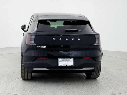 New 2026 Volvo EX30 Cross Country Ultra image 6