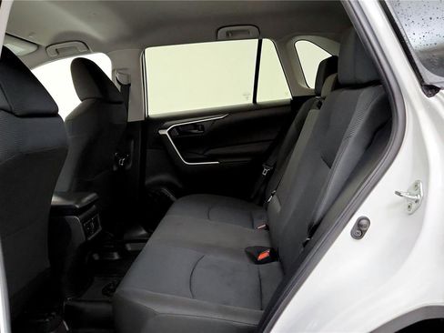 Used 2023 Toyota RAV4 LE image 21