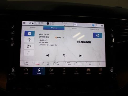 Used 2022 Jeep Grand Wagoneer Series III image 3