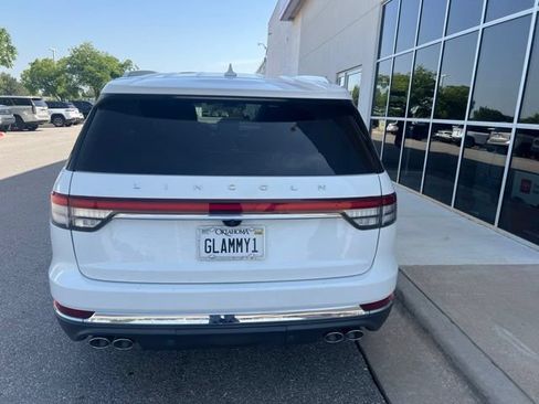 Used 2020 Lincoln Aviator Reserve w/ Equipment Group 202A AWD/4WD image 3