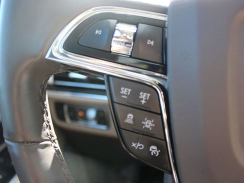 Used 2024 Lincoln Navigator L Reserve AWD/4WD image 39