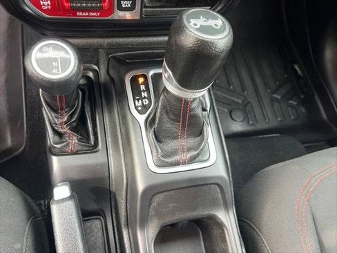 Certified 2018 Jeep Wrangler Rubicon AWD/4WD image 28