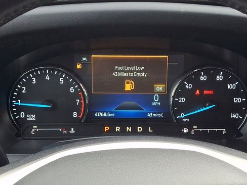 Used 2022 Ford Explorer XLT w/ Equipment Group 202A image 25