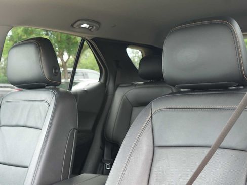 Used 2020 Chevrolet Equinox Premier w/ Premier Redline Edition FWD image 10