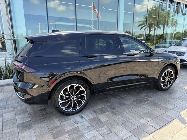 New 2026 Lincoln Nautilus Reserve AWD/4WD image 2