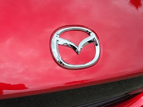 New 2026 MAZDA MX-5 Miata RF Grand Touring RWD image 29