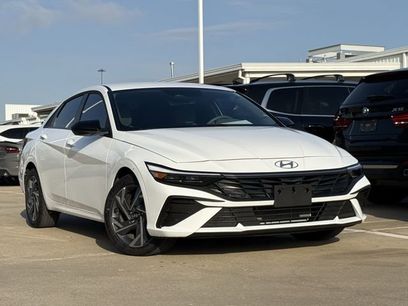 Used 2025 Hyundai Elantra Sport