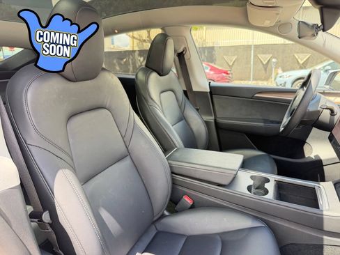 Used 2023 Tesla Model Y Long Range AWD/4WD image 9