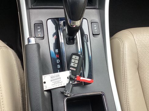 Used 2015 Honda Accord EX-L image 24