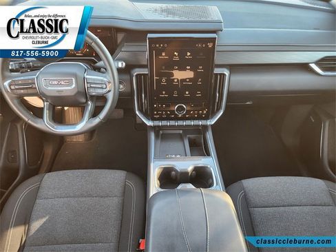 Used 2025 GMC Acadia Elevation image 2