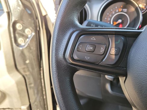 Used 2023 Jeep Gladiator Sport AWD/4WD image 29