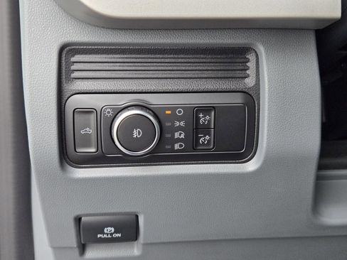 New 2026 Ford F250 XL w/ XL Chrome Package image 20