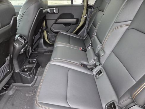 New 2026 Jeep Gladiator Sport AWD/4WD image 24