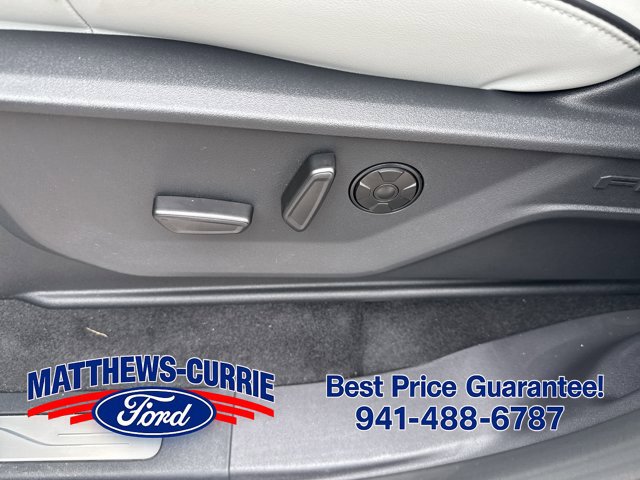 New 2027 Ford Expedition Platinum w/ Platinum Ultimate Package AWD/4WD image 10
