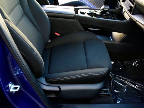 Used 2023 Nissan Rogue S image 12