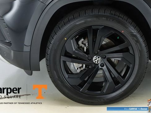 Used 2023 Volkswagen Atlas SE w/ Panoramic Sunroof Package FWD image 45