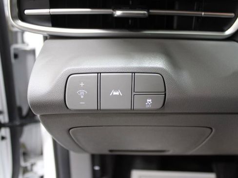 Used 2022 Hyundai Elantra SEL w/ Convenience Package image 36