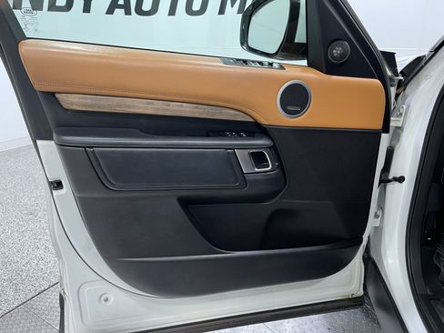 Used 2018 Land Rover Discovery HSE Luxury AWD/4WD image 15