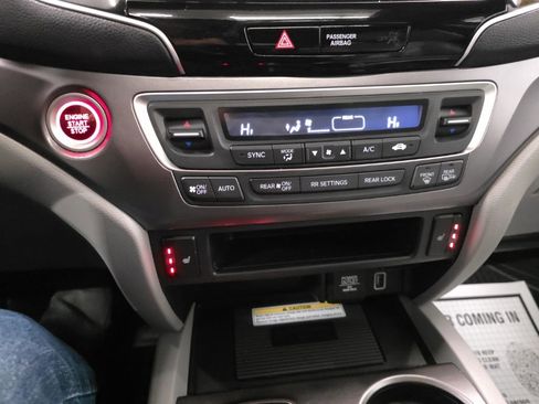 Used 2021 Honda Pilot Special Edition image 19