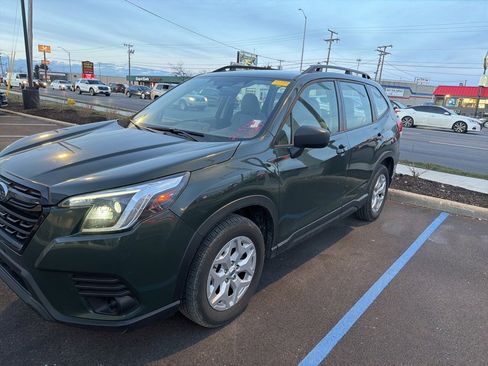Used 2023 Subaru Forester Base image 7