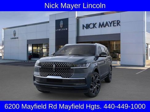 New 2026 Lincoln Navigator Reserve image 2