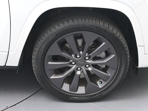 Used 2021 Jeep Cherokee High Altitude image 10