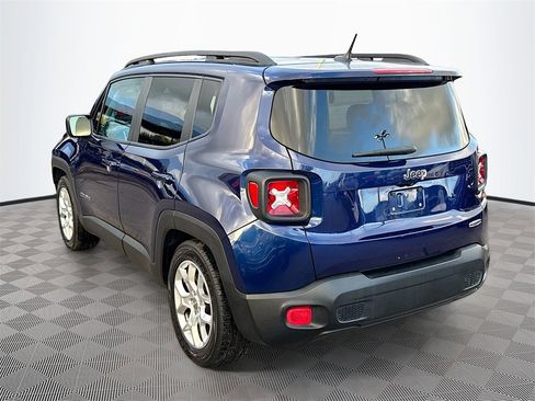 Used 2016 Jeep Renegade Latitude image 8