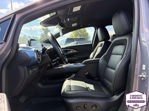 Certified 2024 Chevrolet Equinox EV LT w/ LPO, All-Weather Mat Package AWD/4WD image 9