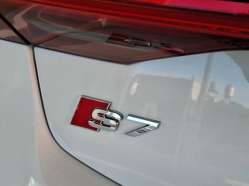 Used 2023 Audi S7 Prestige w/ Prestige Package image 19