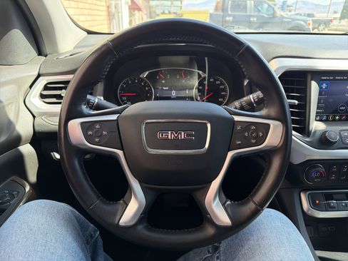 Used 2020 GMC Acadia SLE w/ Driver Convenience Package FWD image 14