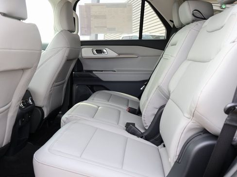 New 2026 Ford Explorer Active w/ Active Comfort Package AWD/4WD image 20