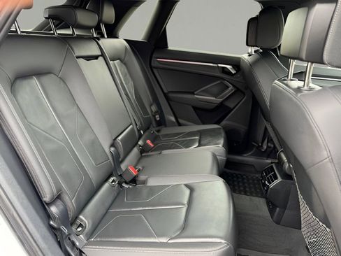 Used 2023 Audi Q3 2.0T Premium Plus w/ Premium Plus Package image 11