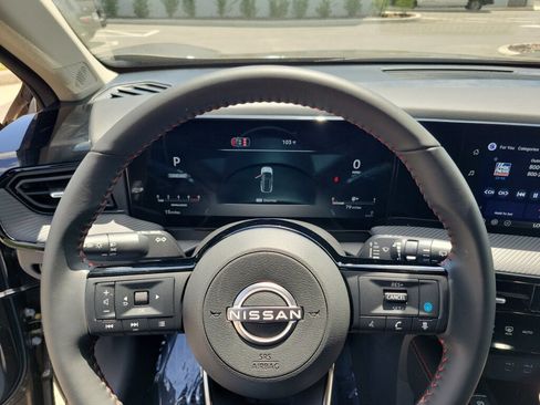 New 2026 Nissan Kicks SR w/ Cold Weather Package AWD/4WD image 24