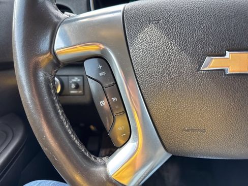 Used 2016 Chevrolet Traverse LT w/ Style and Technology Package FWD image 11
