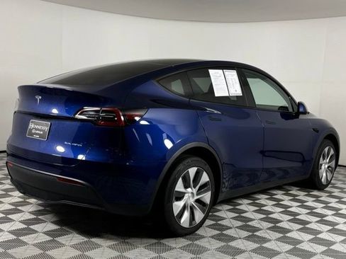 Used 2023 Tesla Model Y Long Range AWD/4WD image 8