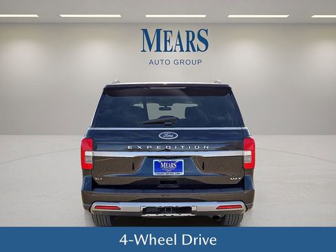 Used 2022 Ford Expedition Max XLT image 5